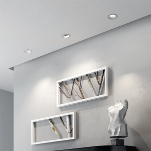 Spots & downlights